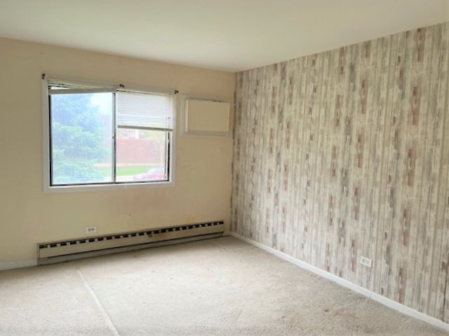 200 Dunteman Drive 202, Glendale Heights, IL 60139