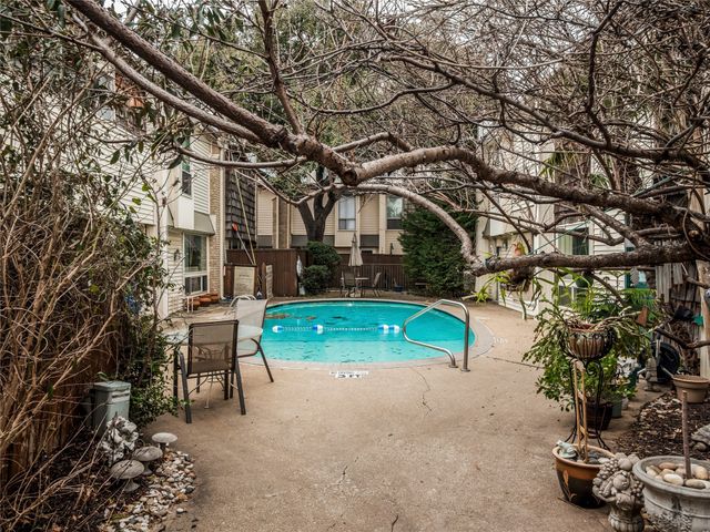 2702 Douglas Avenue 137, Dallas, TX 75219