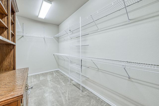 524 W Muncie, Clovis, CA 93619