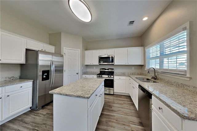 3370 Spindletop NW Drive, Kennesaw, GA 30144