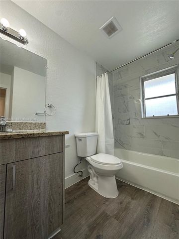 2843 Fillmore Street 206, Hollywood, FL 33020