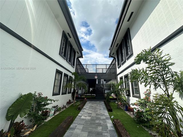 2843 Fillmore Street 206, Hollywood, FL 33020