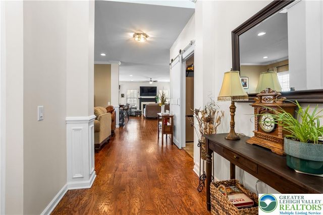 2618 Ambassador Drive, Bethlehem City, PA 18017