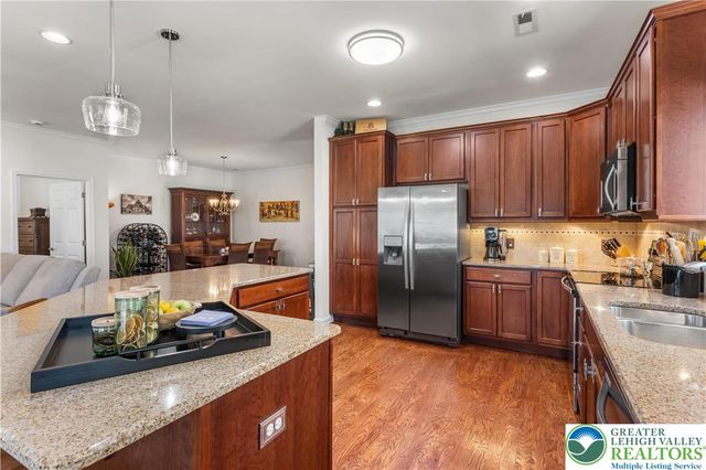 2618 Ambassador Drive, Bethlehem City, PA 18017