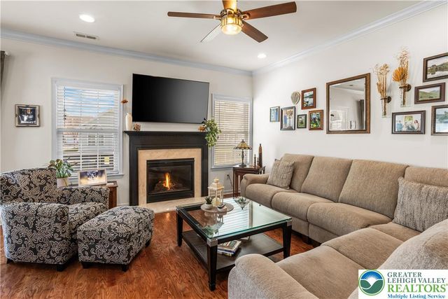 2618 Ambassador Drive, Bethlehem City, PA 18017