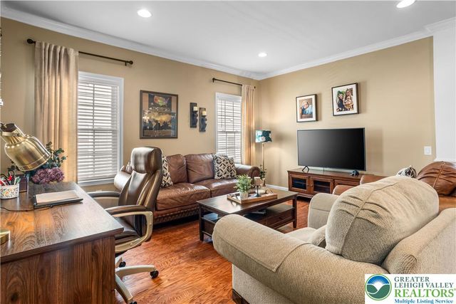 2618 Ambassador Drive, Bethlehem City, PA 18017