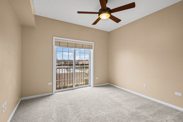 405 S Creekside Drive 605, Palatine, IL 60074