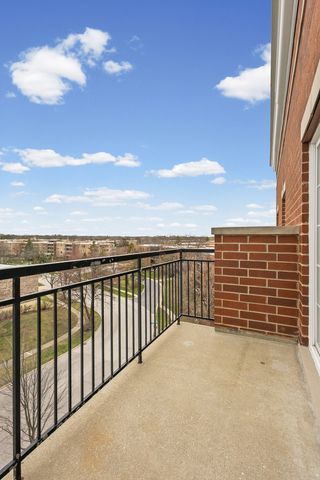 405 S Creekside Drive 605, Palatine, IL 60074