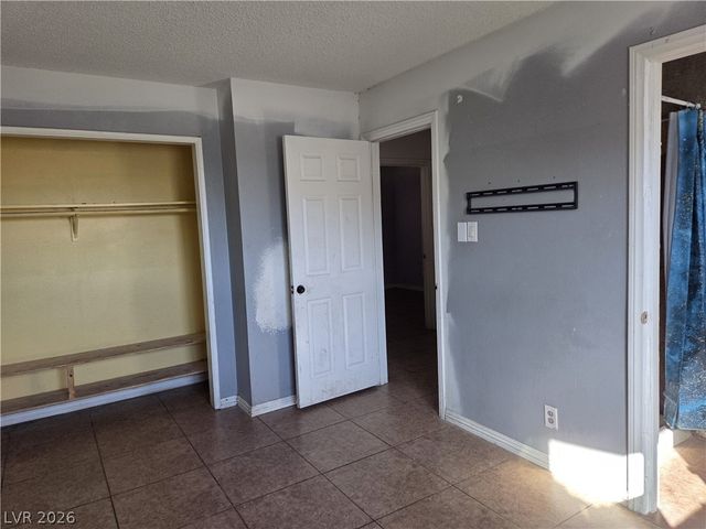 2201 Constantine Avenue, Las Vegas, NV 89101