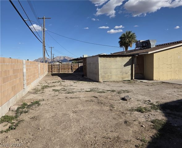 2201 Constantine Avenue, Las Vegas, NV 89101