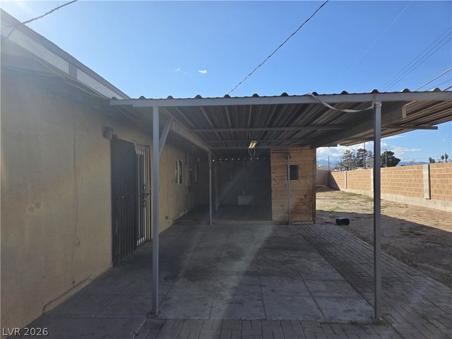 2201 Constantine Avenue, Las Vegas, NV 89101