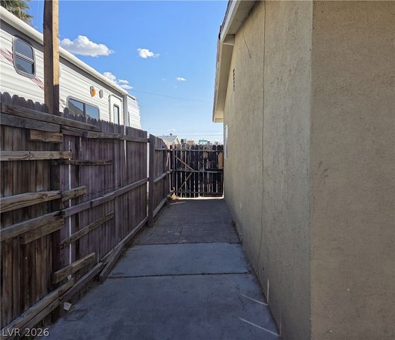 2201 Constantine Avenue, Las Vegas, NV 89101