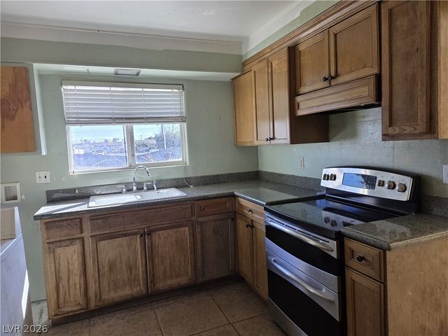 2201 Constantine Avenue, Las Vegas, NV 89101