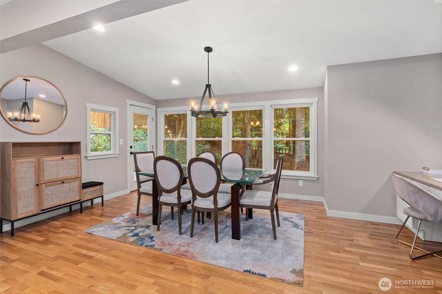 825 Wildwood Boulevard SW, Issaquah, WA 98027