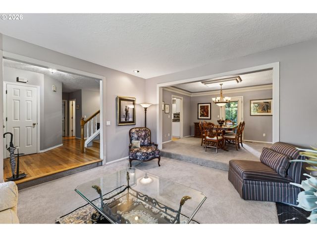 8670 Sw ROGUE Ln, Wilsonville, OR 97070