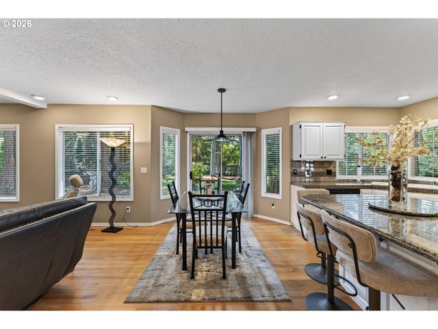 8670 Sw ROGUE Ln, Wilsonville, OR 97070