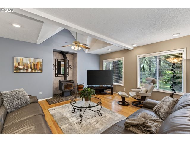 8670 Sw ROGUE Ln, Wilsonville, OR 97070