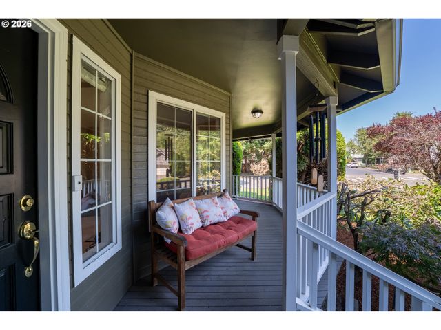 8670 Sw ROGUE Ln, Wilsonville, OR 97070