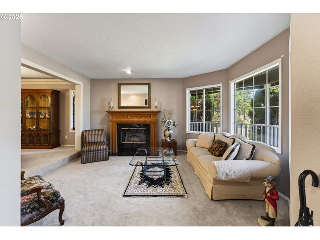 8670 Sw ROGUE Ln, Wilsonville, OR 97070