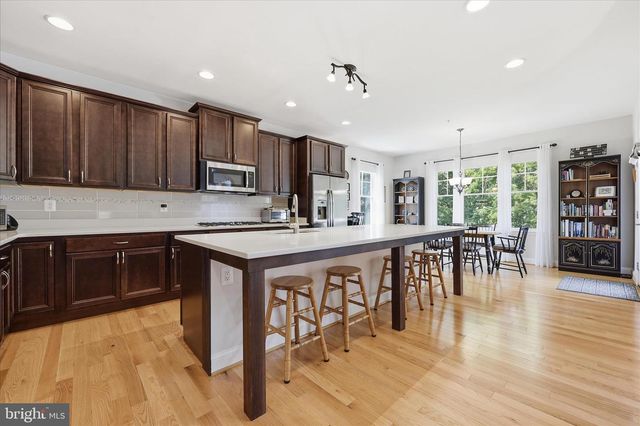 2924 MILL ISLAND PKWY, Frederick, MD 21701