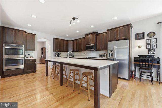 2924 MILL ISLAND PKWY, Frederick, MD 21701