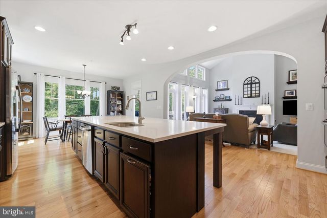2924 MILL ISLAND PKWY, Frederick, MD 21701