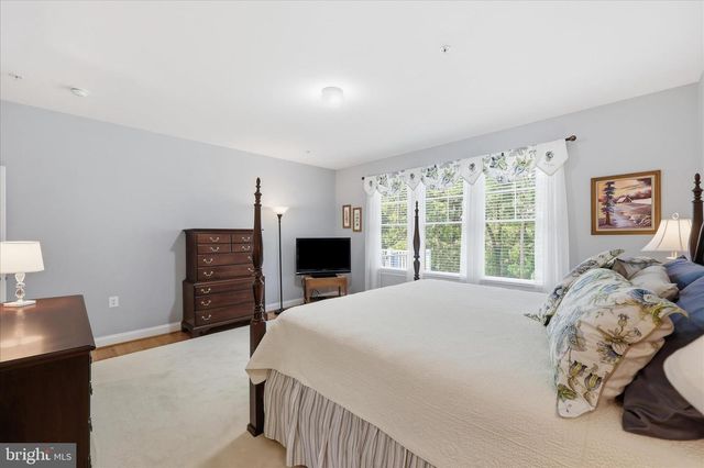 2924 MILL ISLAND PKWY, Frederick, MD 21701