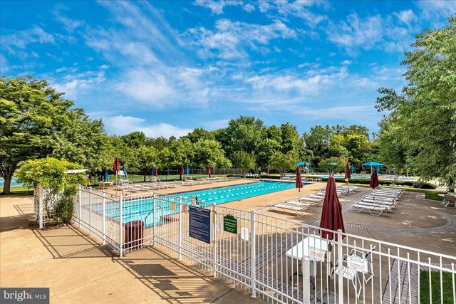 2924 MILL ISLAND PKWY, Frederick, MD 21701