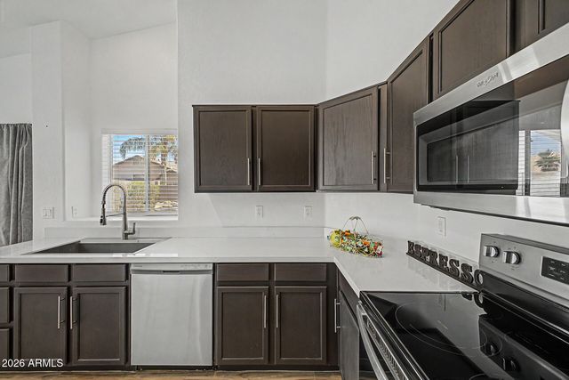 8625 W PARADISE Drive, Peoria, AZ 85345