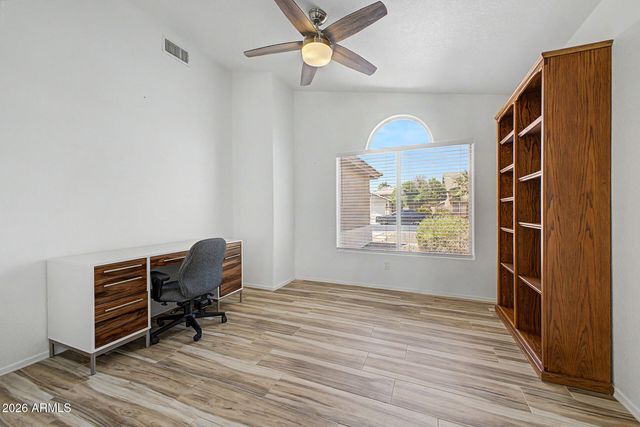 8625 W PARADISE Drive, Peoria, AZ 85345