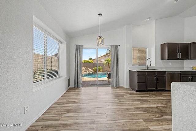 8625 W PARADISE Drive, Peoria, AZ 85345