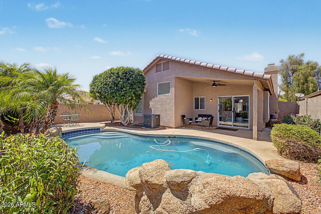 8625 W PARADISE Drive, Peoria, AZ 85345