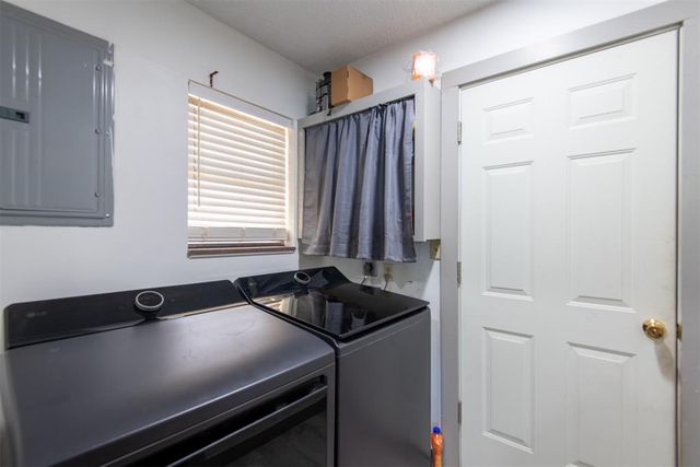 1125 N Walker Drive, Guthrie, OK 73044