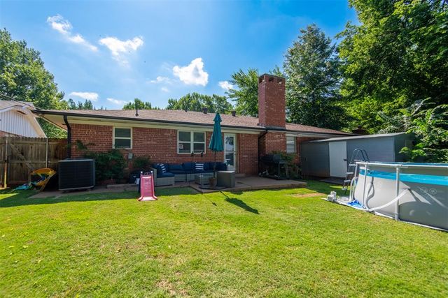 1125 N Walker Drive, Guthrie, OK 73044
