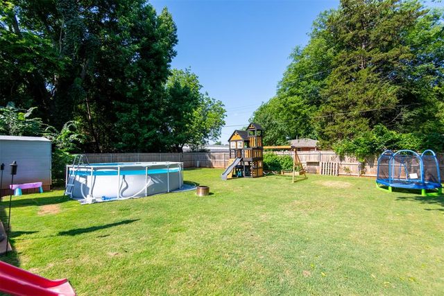 1125 N Walker Drive, Guthrie, OK 73044