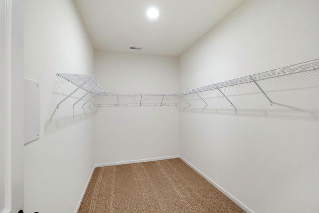 3104 Greenview Drive, Valparaiso, IN 46385