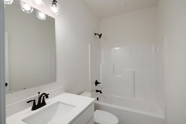 3104 Greenview Drive, Valparaiso, IN 46385