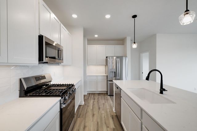 3104 Greenview Drive, Valparaiso, IN 46385