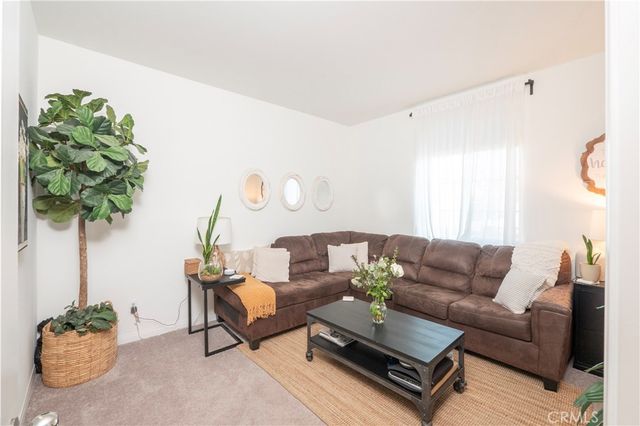 748 Torrey Court, Perris, CA 92571