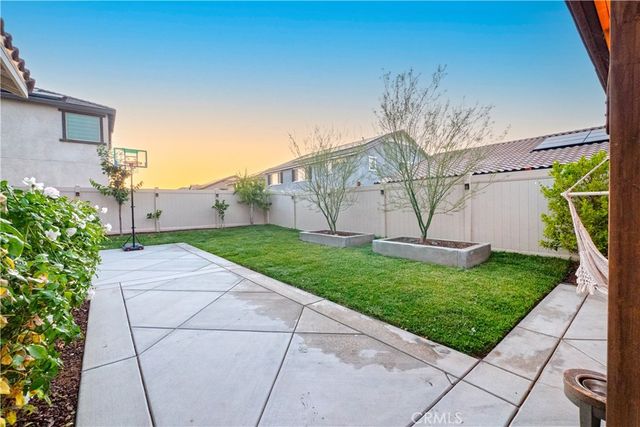 748 Torrey Court, Perris, CA 92571