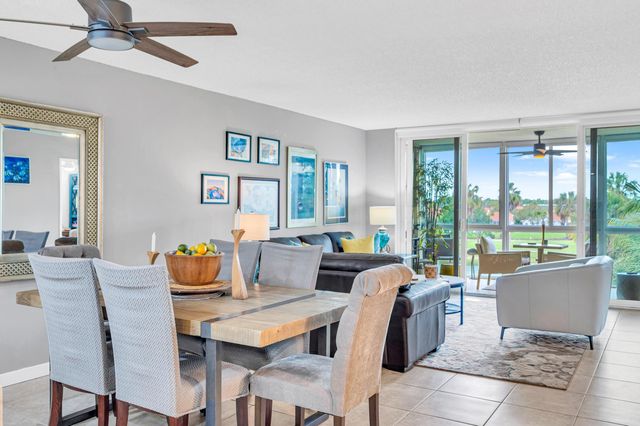 3970 Oaks Clubhouse Drive 401, Pompano Beach, FL 33069