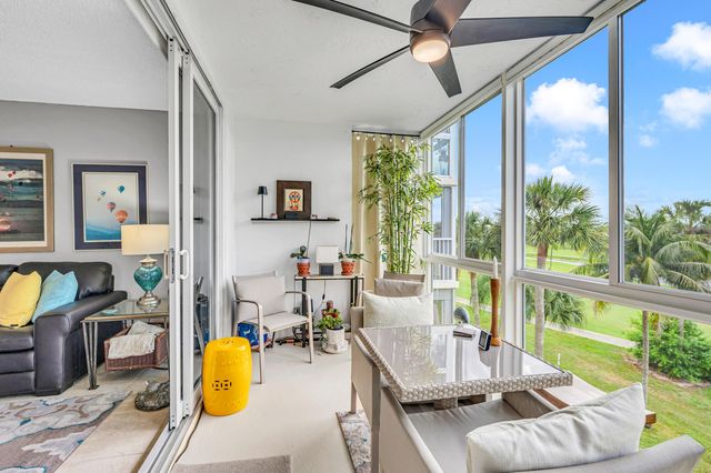 3970 Oaks Clubhouse Drive 401, Pompano Beach, FL 33069