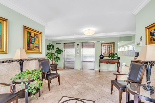 3970 Oaks Clubhouse Drive 401, Pompano Beach, FL 33069