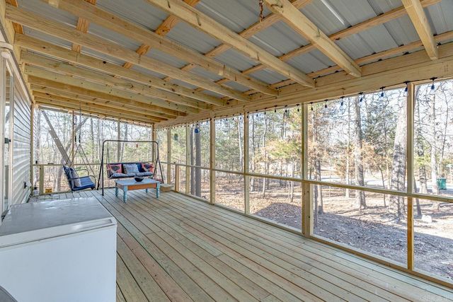 27 Valley Heart Drive, Highland, AR 72542