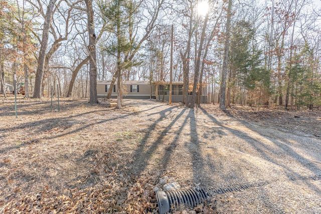 27 Valley Heart Drive, Highland, AR 72542