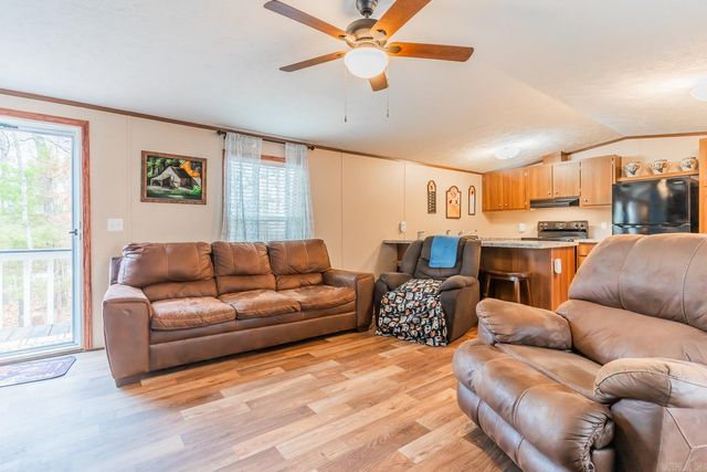 27 Valley Heart Drive, Highland, AR 72542