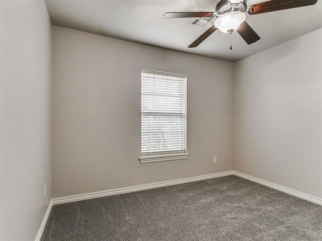 805 S Bouziden Drive, Moore, OK 73160