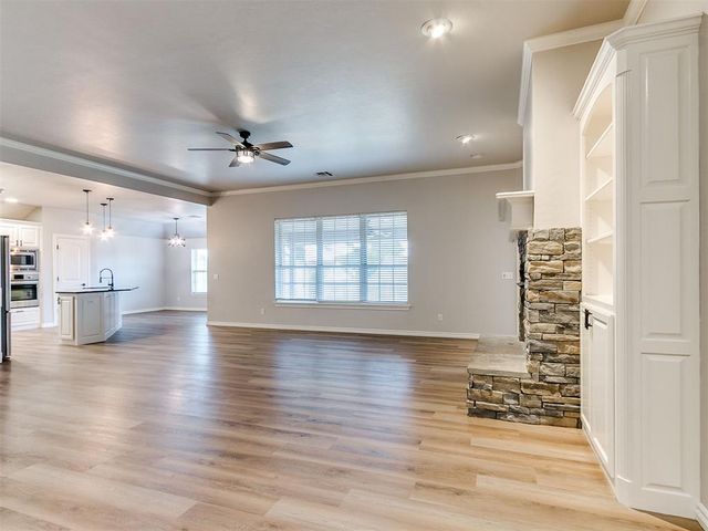 805 S Bouziden Drive, Moore, OK 73160