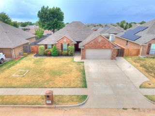 805 S Bouziden Drive, Moore, OK 73160