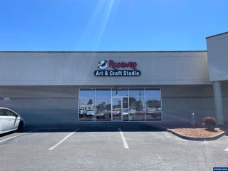 4635 Commercial St SE 4635, Salem, OR 97302